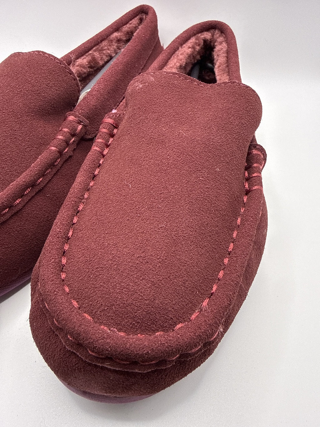 Ladies Burgundy Suede Effect Moccasin Slippers with Plush Lining Size 6